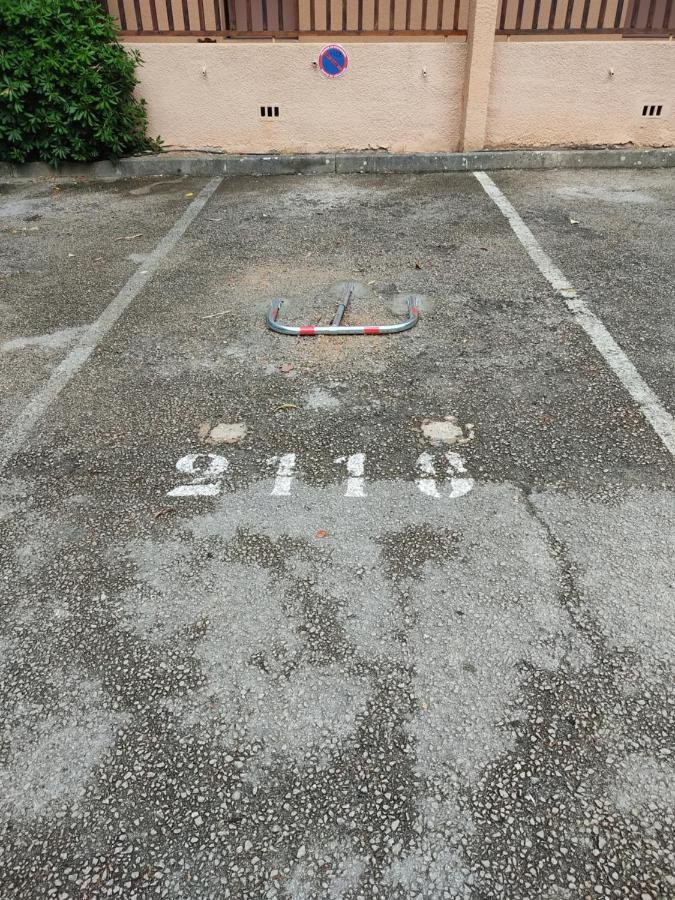 Studio Rdj Terrasse Piscine Sanary Sur Mer Bagian luar foto